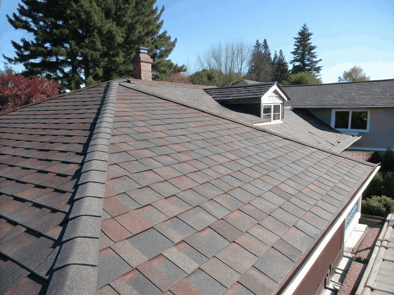 Residential roofing project in Oakville