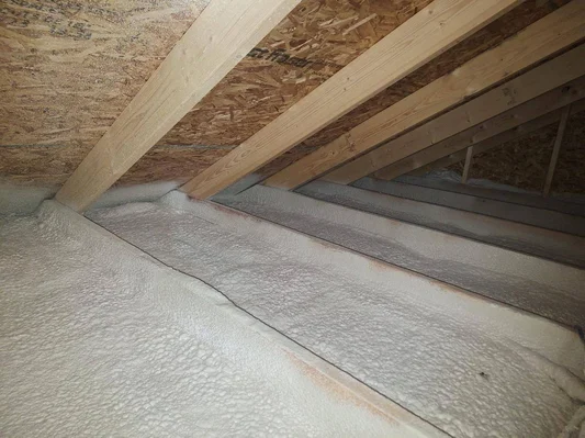 2 lb closed cell spray foam attic sealing