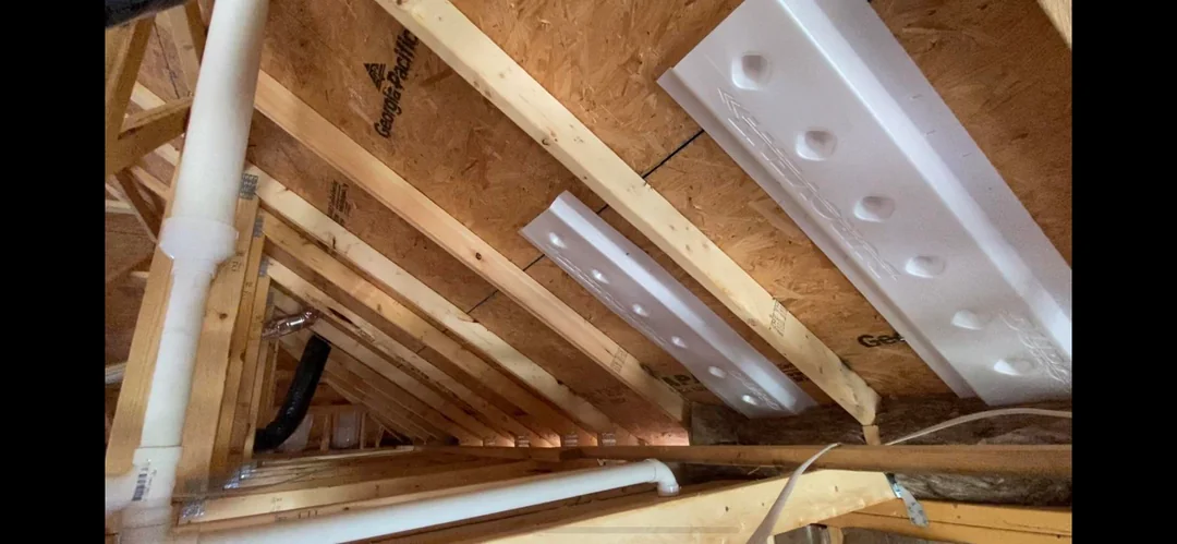 Small standard generic soffit baffles with limited airflow